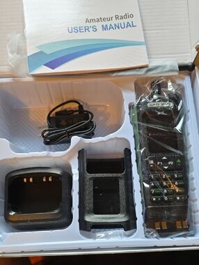 UV-32  Amateur Radio Handheld - Black/Green